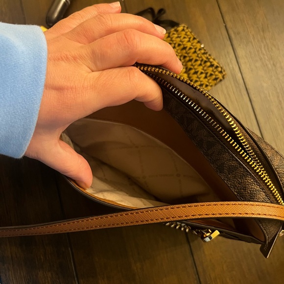 Michael Kors shoulder bag - Picture 5 of 6